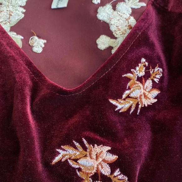 Embroidered suede midi dress - Picture 4 of 4